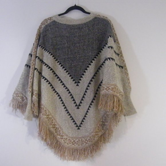 Fringed Knitted Poncho by Orange Fashion Village - Picture 2 of 2